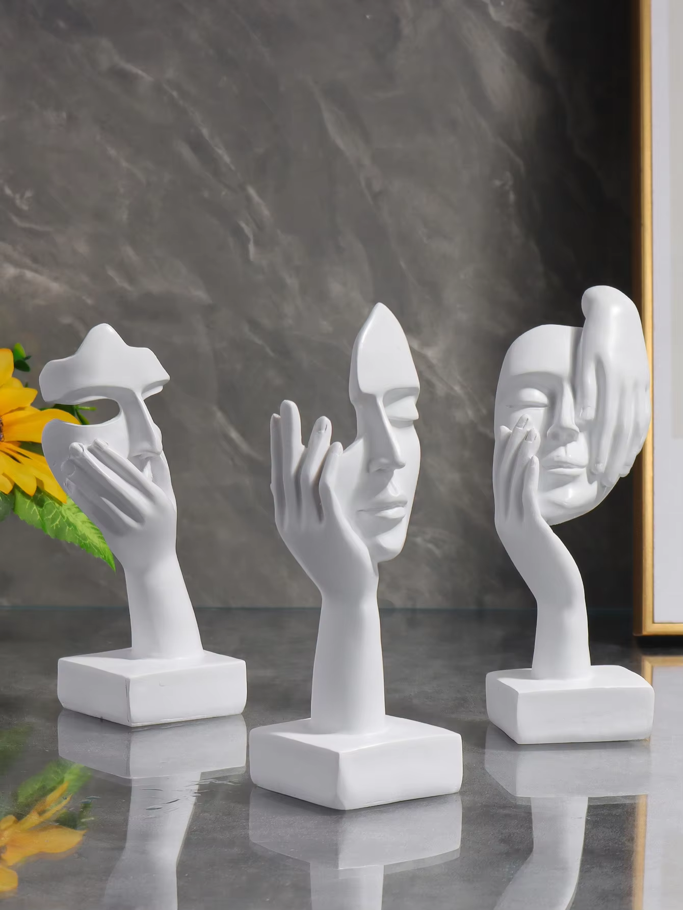 3PCS Mask Statues Resin Material Nordic Style Figurine Unique Artwork Suitable for Living Room Decoration