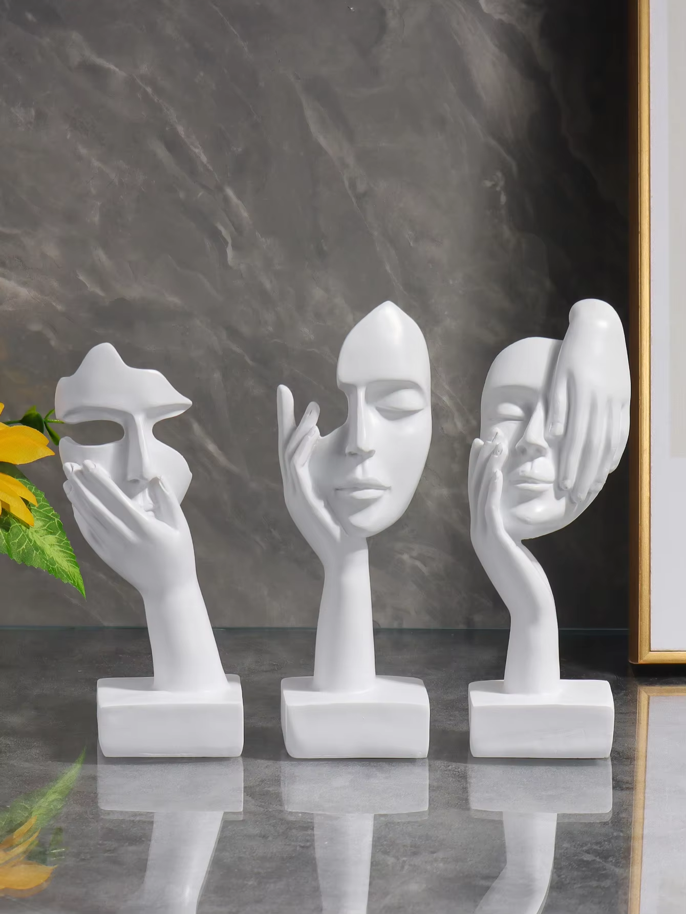 3PCS Mask Statues Resin Material Nordic Style Figurine Unique Artwork Suitable for Living Room Decoration